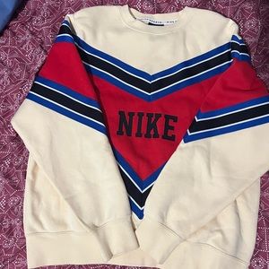 Nike pullover